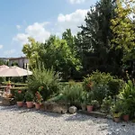 La Chiusa Delle Monache Bed and Breakfast Λούκα