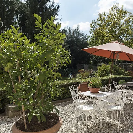 La Chiusa Delle Monache Bed and Breakfast Λούκα